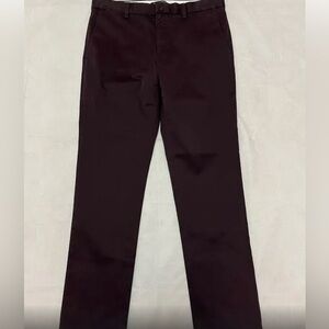 Banana Republic Aiden Slim
Grape Juice Rapid Movement in excellent condition